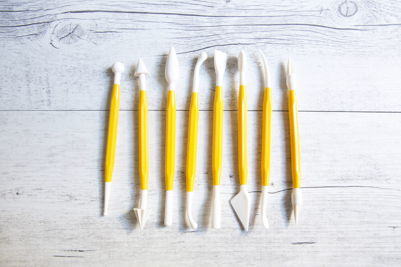 Sugar paste modelling LE MONDE